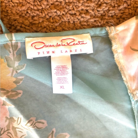 Oscar De La Renta Chemise - like new - Size XL - Picture 7 of 7